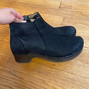 Dansko barbara bootie black size 38